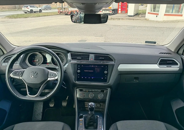 Volkswagen Tiguan cena 99990 przebieg: 48000, rok produkcji 2021 z Kobylin małe 352